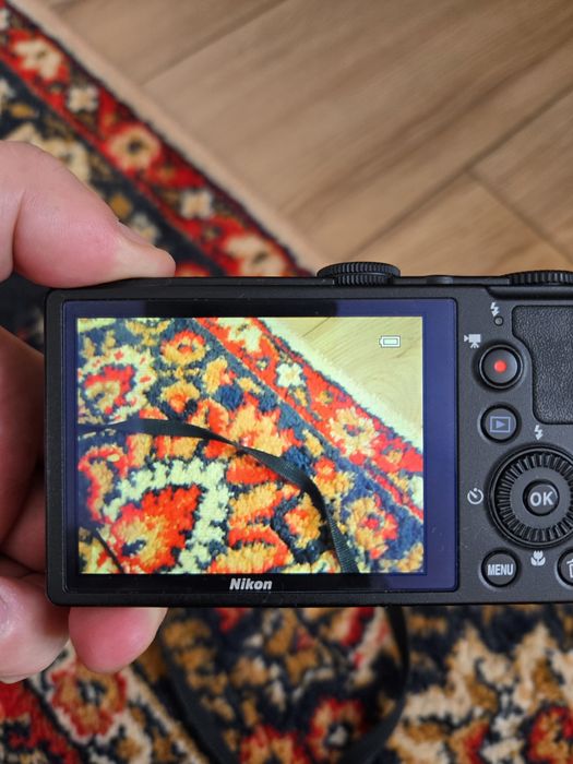 Продам фотоаппарат Nikon coolpox p310