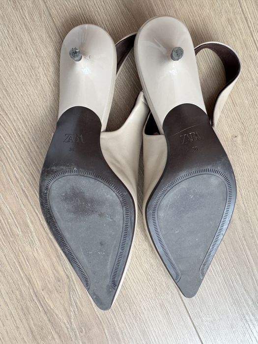 Продам туфли Zara 38 размер бу