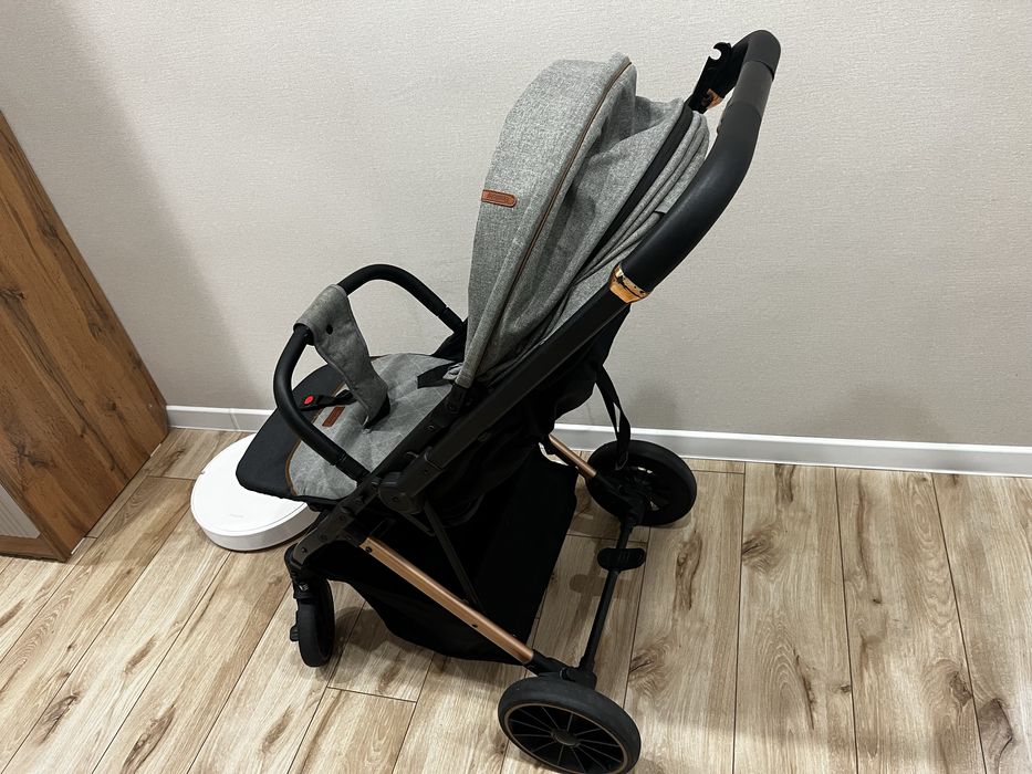 Продам детскую коляску