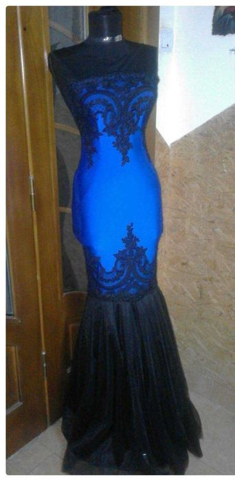 Vând rochie elegantă