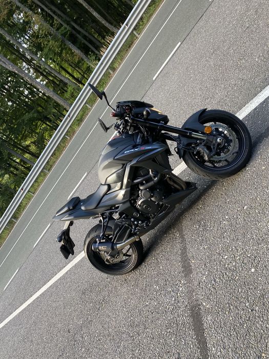 Suzuki GSX- S 750