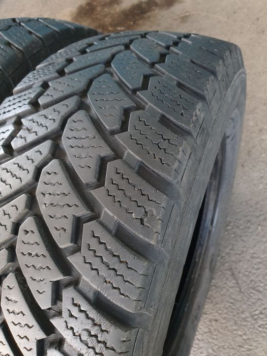 225 /65R16C  Petlas