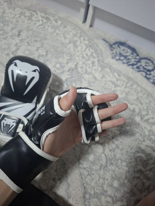 Продаётся Перчатки для Бокса,ММА,Рука Пашка