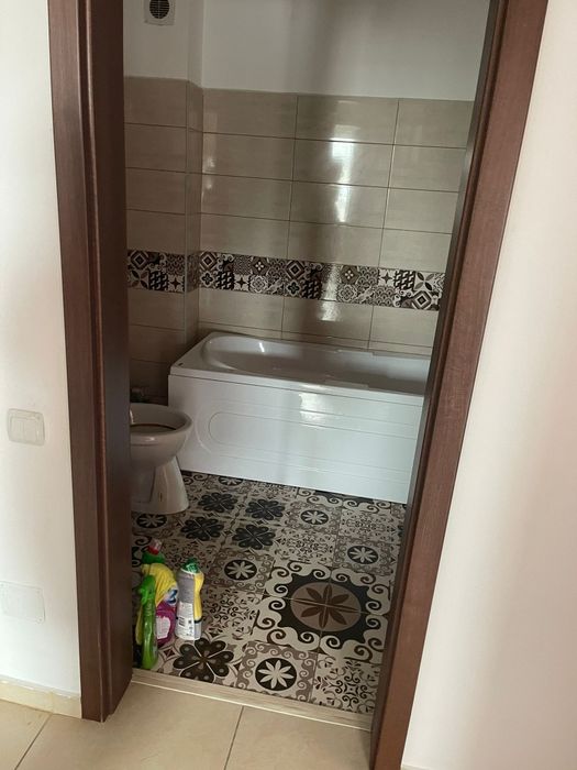 Vand apartament cu doua camere  48 mp
