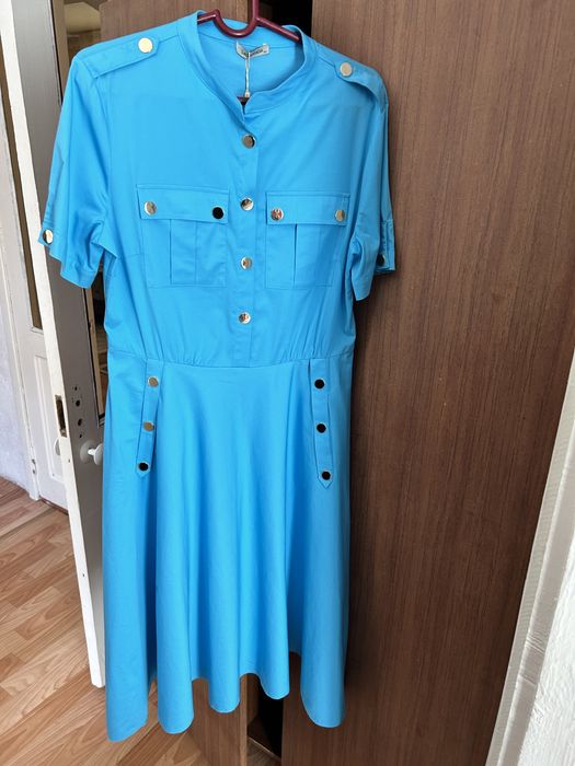 Женские платья и пиджаки