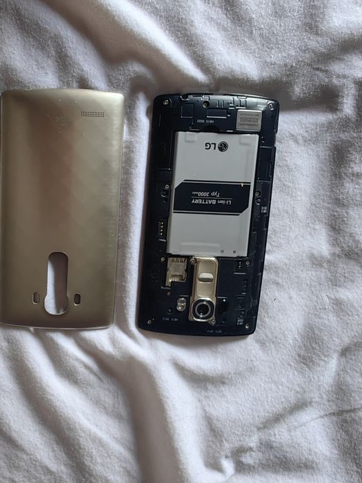 Телефон LG G4 без зарядно