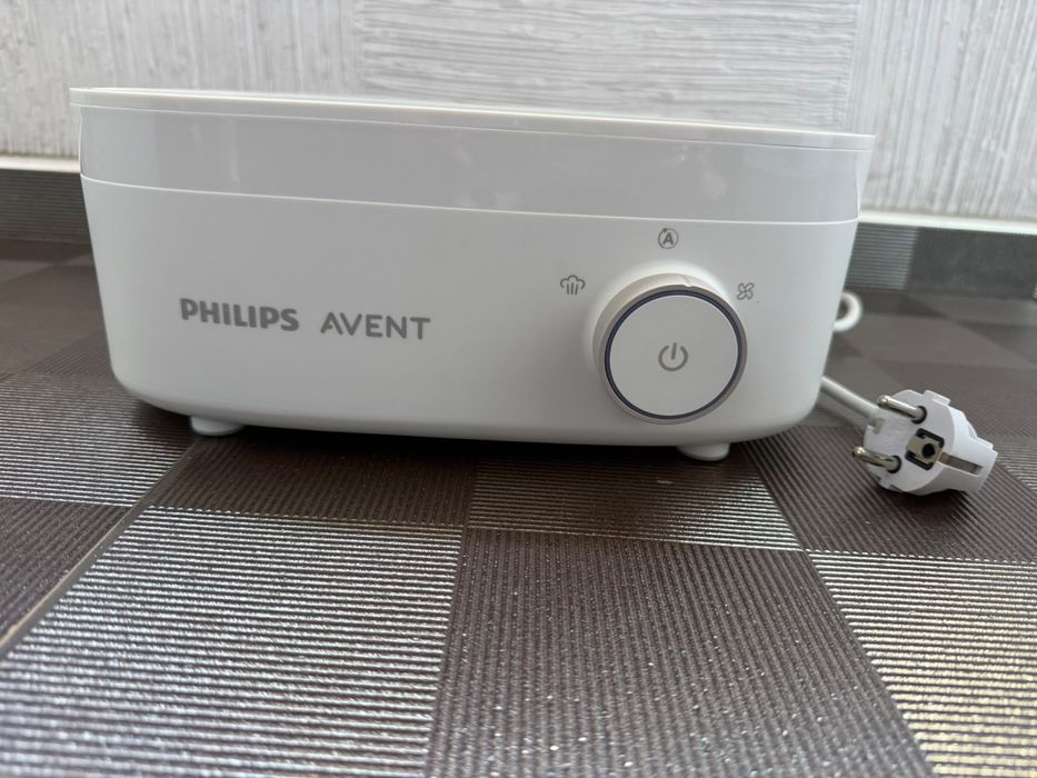 Продавам Електрически стерилизатор Philips Avent - Premium, с функция изсушаване
