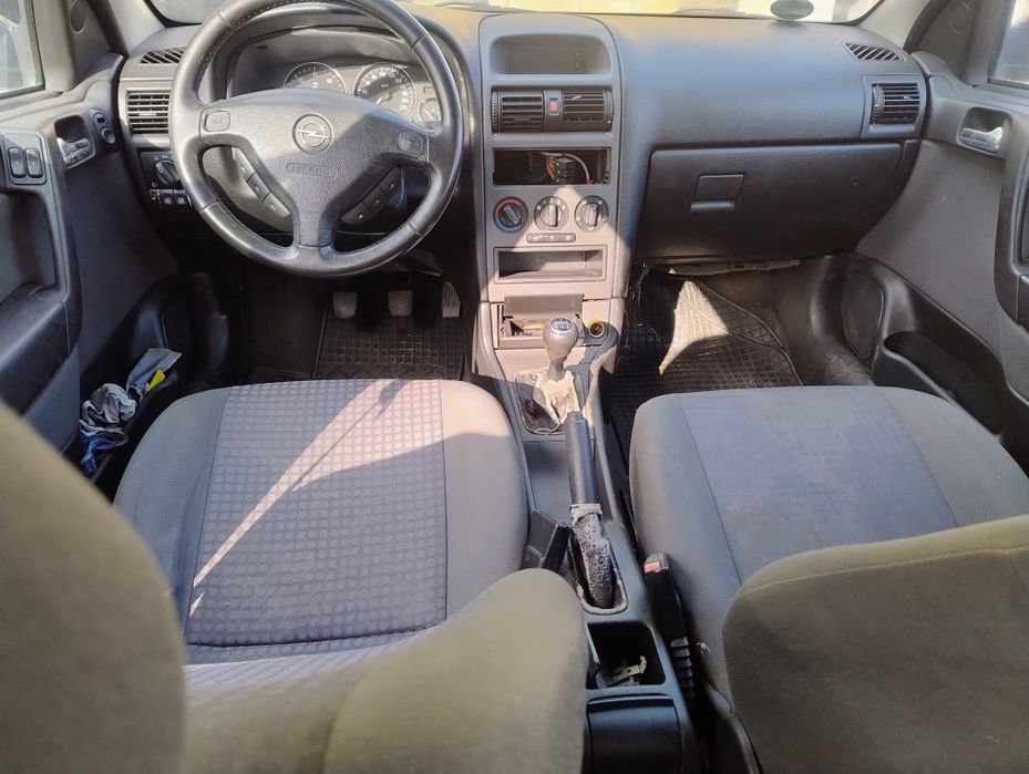 Vand / dezmembrez OPEL ASTRA G 2004