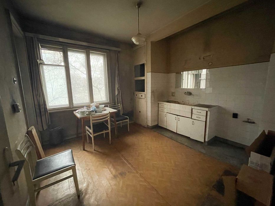 Продава се Тристаен апартамент в Пловдив, Каменица 1 - 83 кв.м за 1988 €/кв.м - Снимка #3