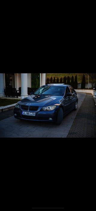 BMW 320D E90 în stare bună de funcționare