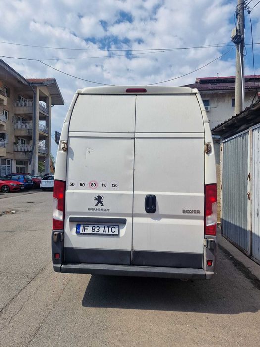Vand autoutilitara Peugeot Boxer an 2017 cu Sirocou si pat de dormit