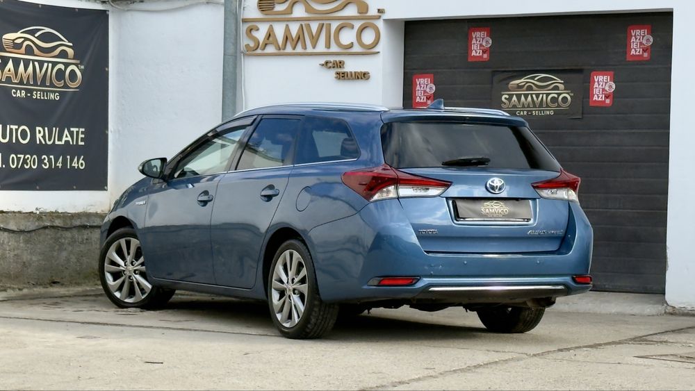 Toyota auris executive hybrid | garantie | rate