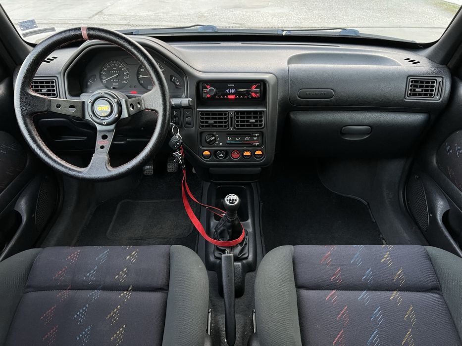 Peugeot 106 1.1 с Rallye пакет и салон