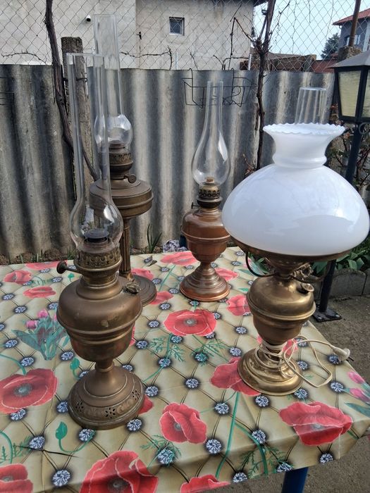 Vând Lampi de alamă