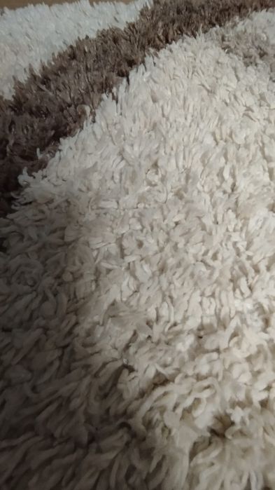 Продам Коврик в гостиную