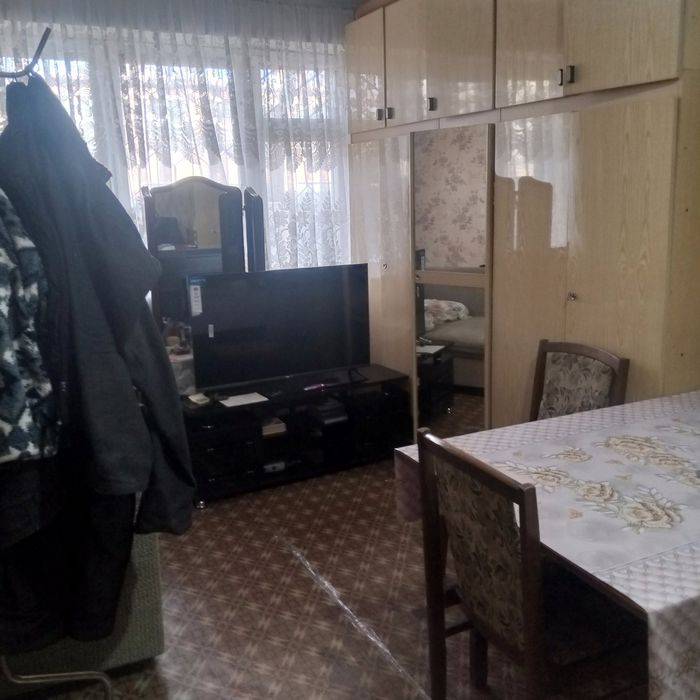 продается срочно1ком кв 1 микрорайон