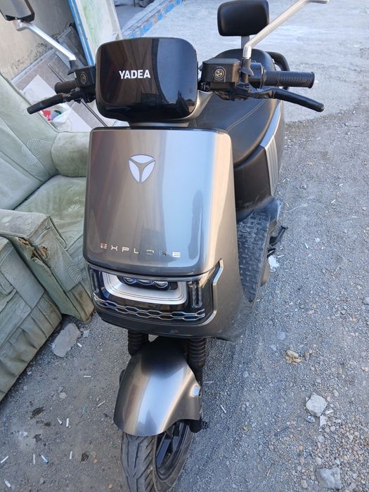 Skuter YADEA 2025 yil