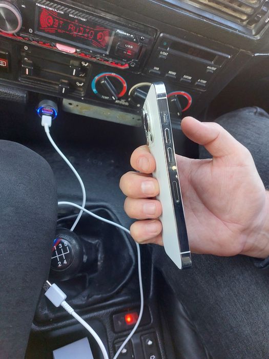 Продам айфон 14про