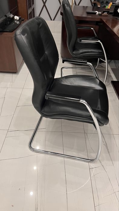 Срочно продаю кресла для офиса