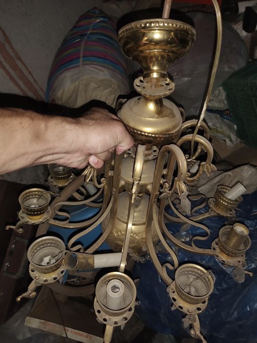Продам люстру для Зала