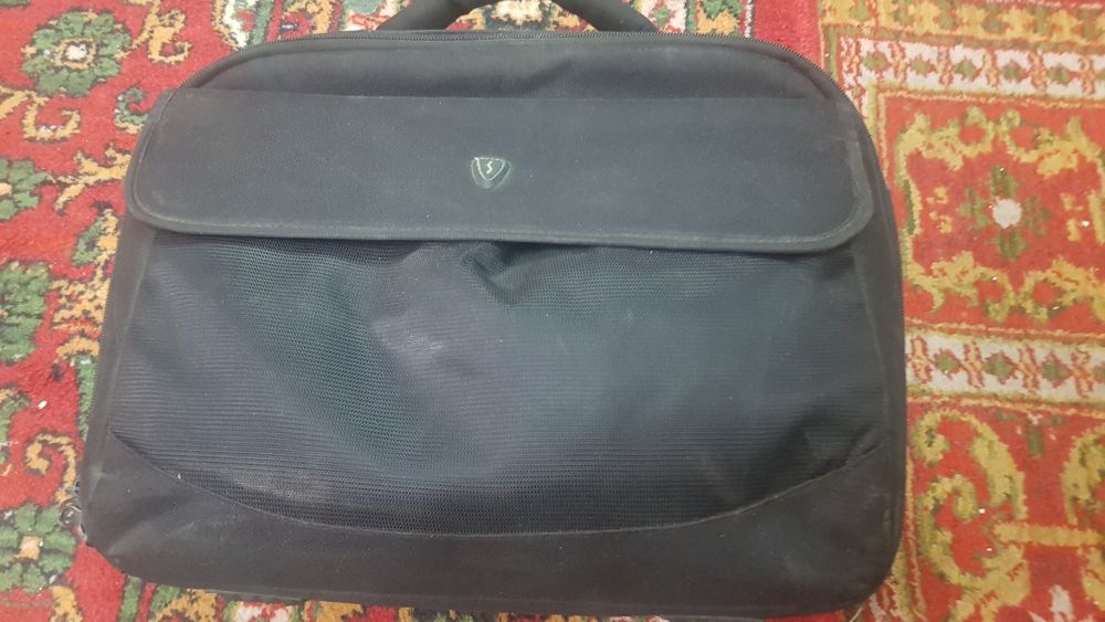 Nootbuk sotiladi 2006 yil  zapchastga narxiga acer