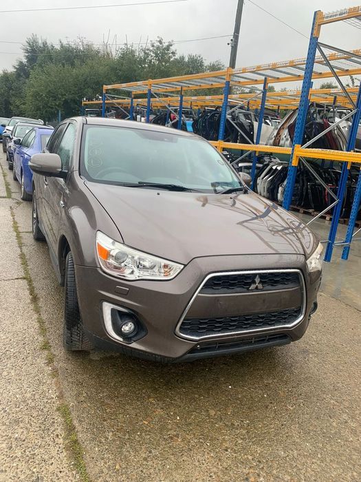 Dezmembrez / Dezmembrari / Piese / Accesorii Mitsubishi asx 4 1.8d 2011