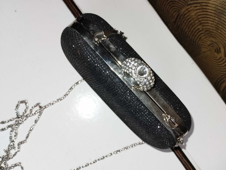 Дамска чанта на Марк Шантал , дамски ранички и чанта,,клъч"