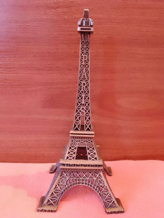 Сувенирна Айфелова кула