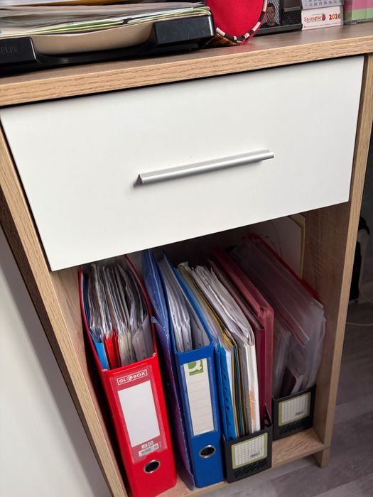 Ъглово бюро дъб сонама и бяло