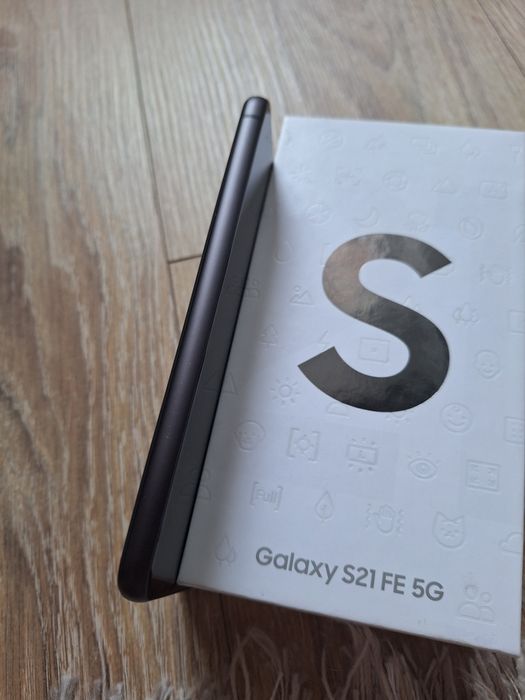 Samsung S21 FE 5G, 8/256 GB, Graphite, ca NOU, Snapdragon