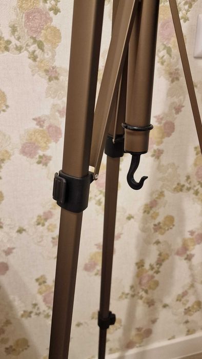 Штатив для фотоаппарата