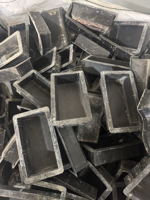 Matrite pavaje folosite pentru doar 3/4 turnari