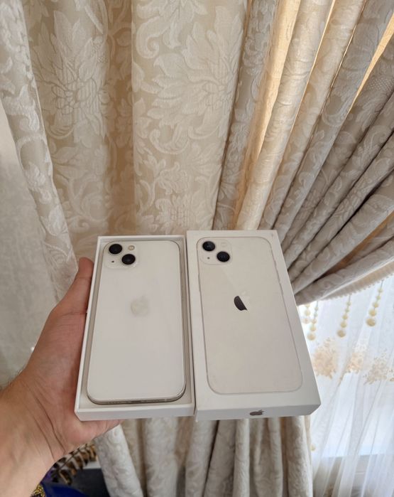 Продам Айфон 13.