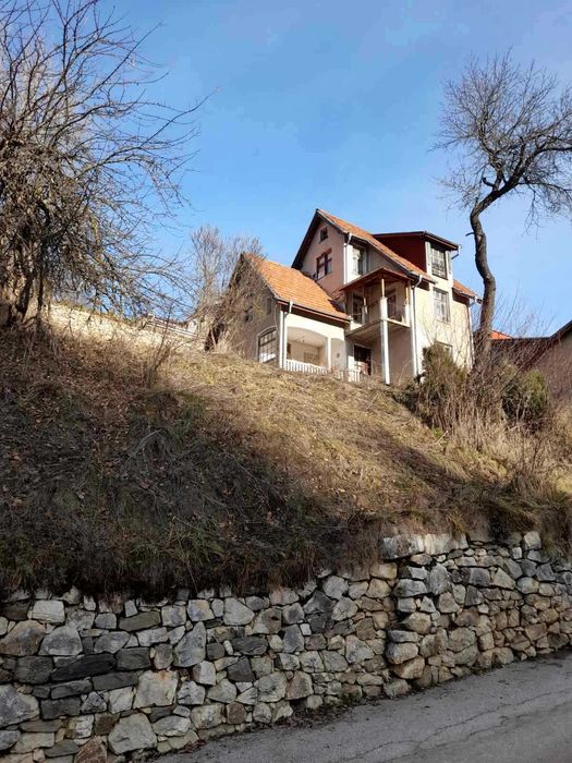 Продава се Къща в с. Проглед, Област Смолян - 200 кв.м за 455 €/кв.м - Снимка #1