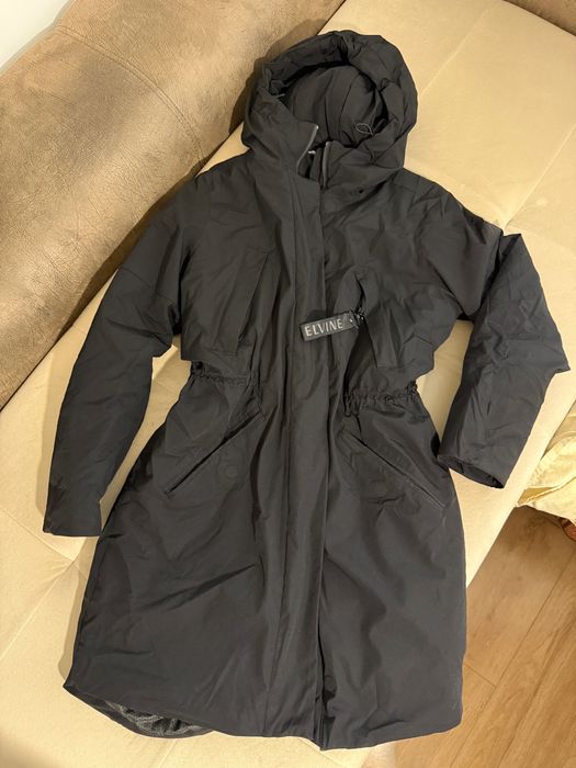 Дамско яке парка черно Elvine