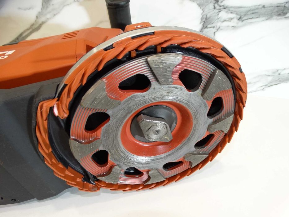 Hilti DGH 150 - Машина за шлайфане на бетон