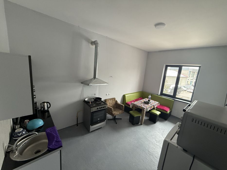 kvartira Yunobod 15kv turkiston metro yaqin