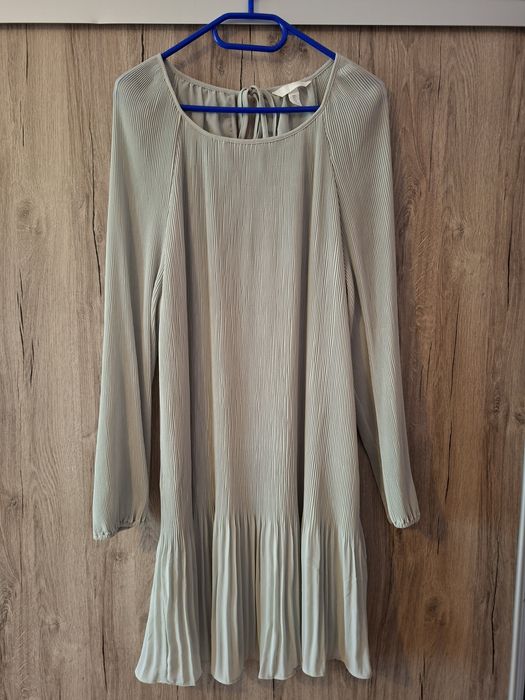 Дамска рокля и блуза