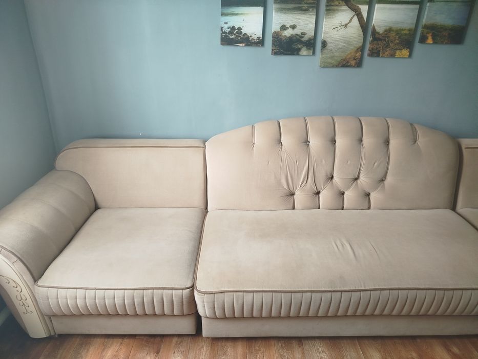 Диван бежевый чистый!