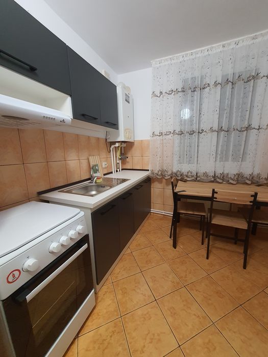 Închiriem apartament 2 camere Targu Neamt - prima închiriere