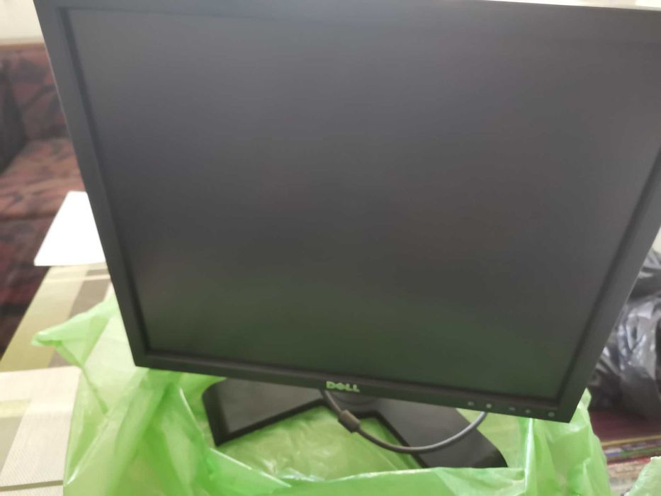 Panel Monitor Dell