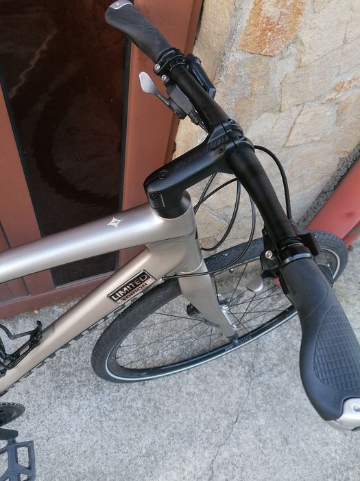 Specialized Carbon Хибрид 28 цола, 2*11 Shimano 105