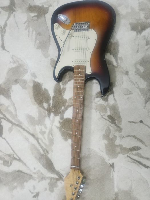 Chitara electrica plus amplificator Marshall
