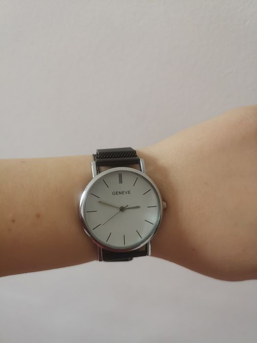 Часовник Geneve с магнитна каишка