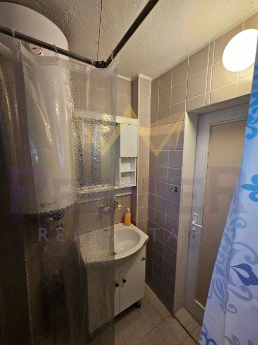 Дава се под наем Тристаен апартамент в Варна, Аспарухово - 70 кв.м за 484.5 € - Снимка #11