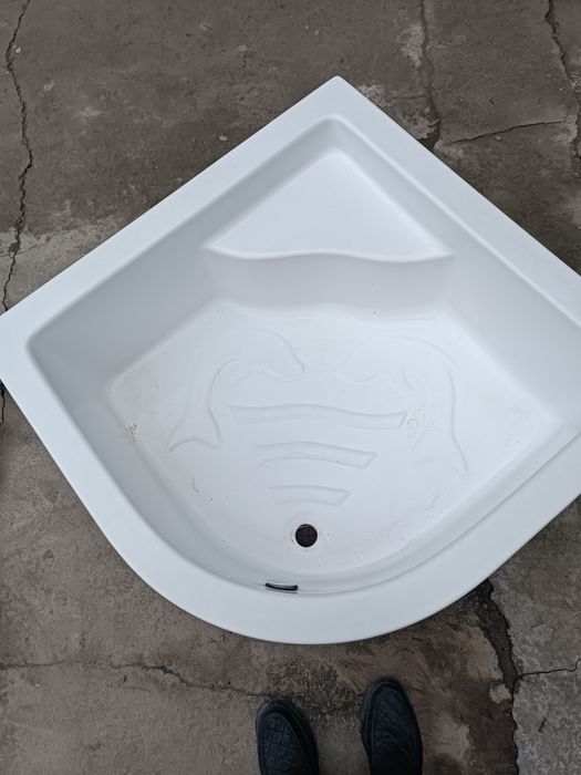 Ванна угловая 1 м на 1 м