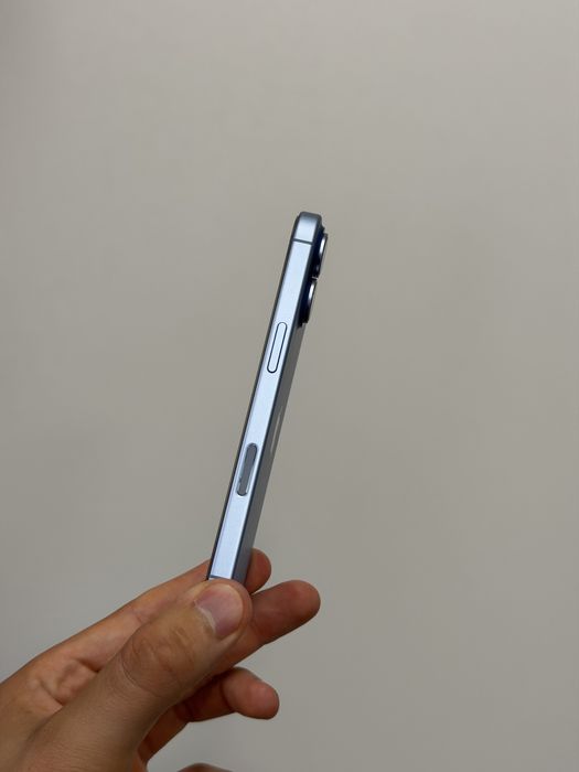 Отличен iPhone 17 - 100% battery