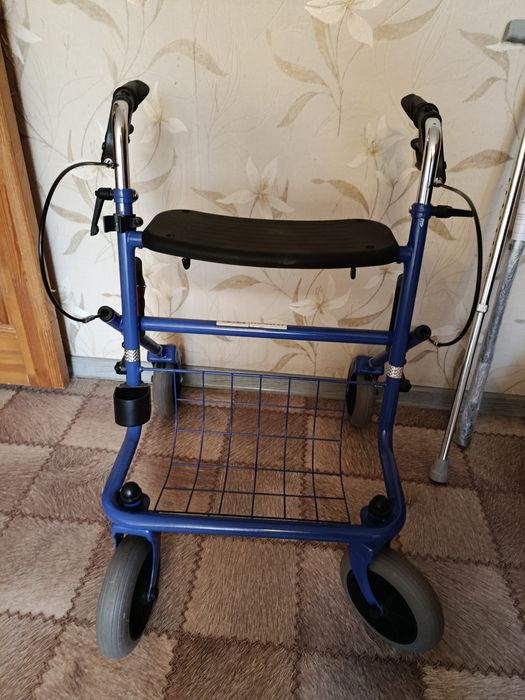 Продам ходунки для взрослы 20.000тг,