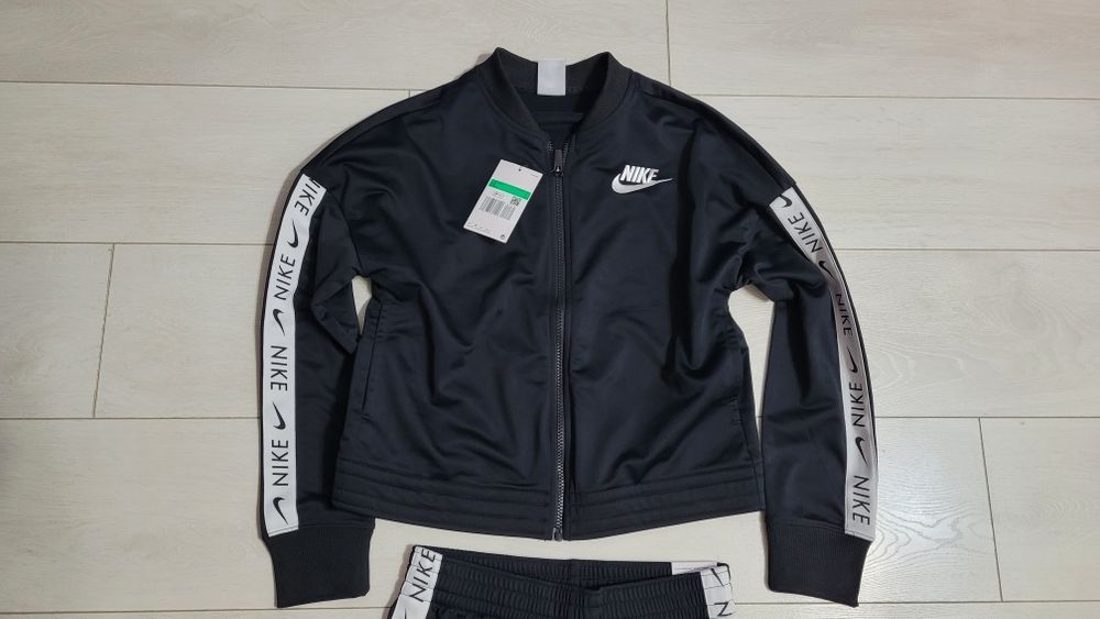 Trening Nike fete NOU XL, 156-166cm