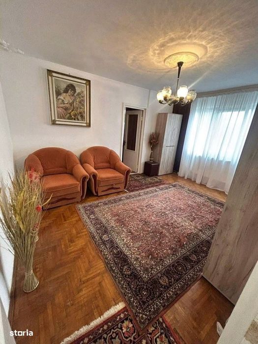 De vanzare apartament 3 camere, etajul 1, mobilat și utilat 49900euro